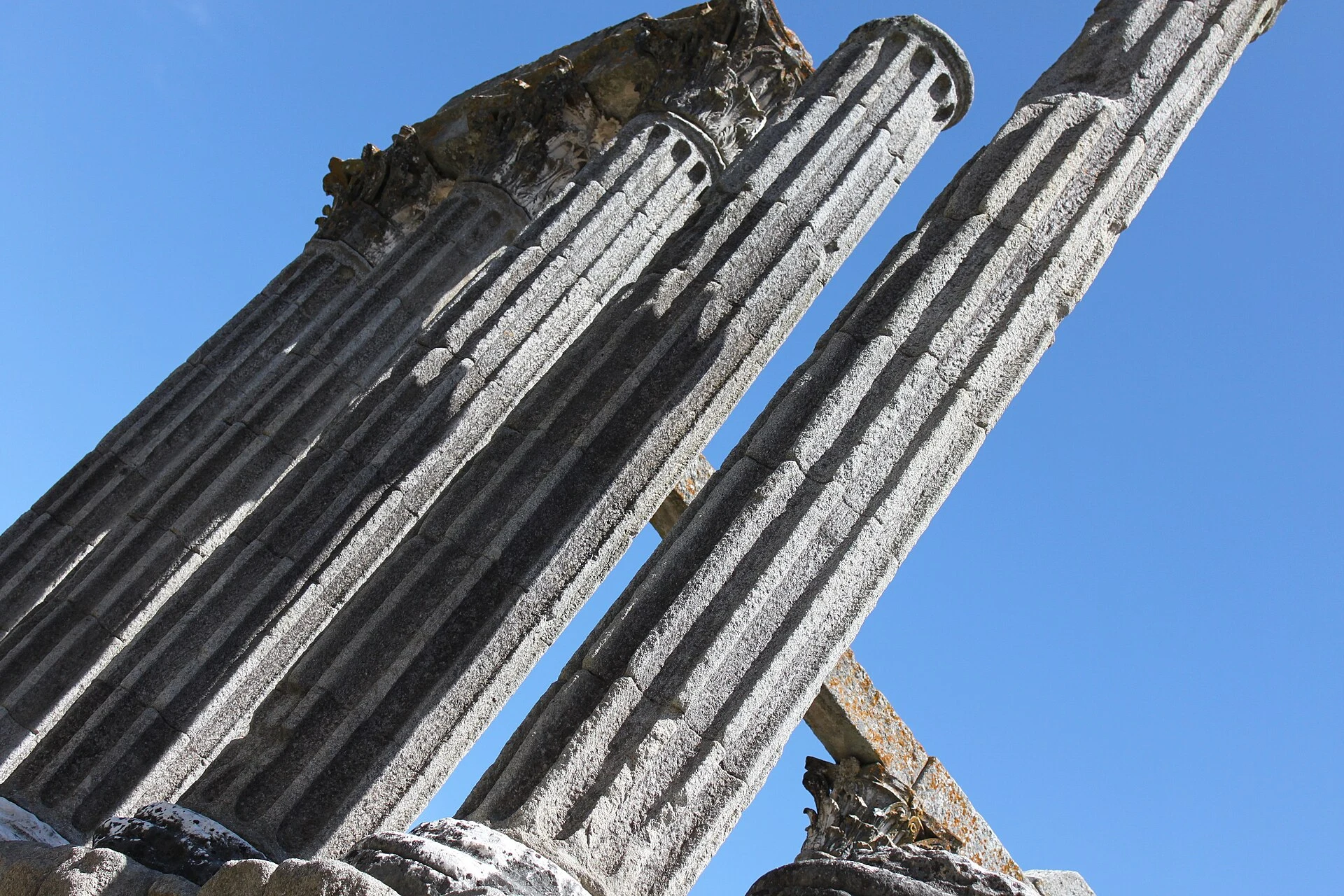 Évora