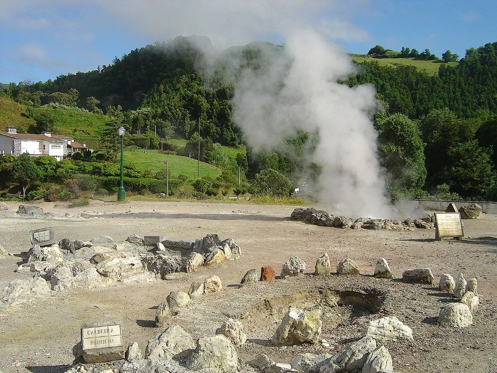 Furnas